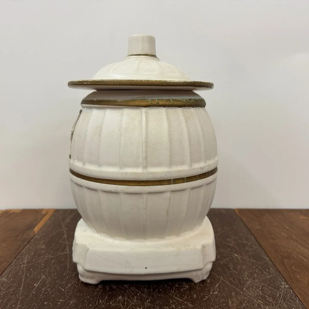 Vintage‎ Ceramic Wood Stove Cookie Jar White Gold Detail Cottagecore
